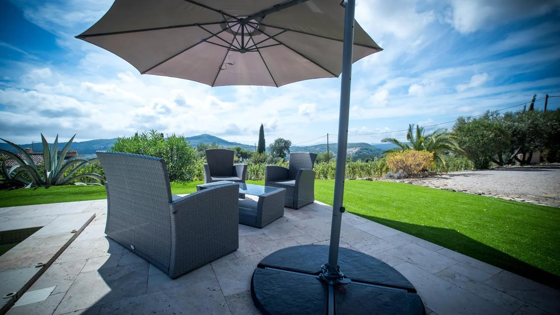 Villa Ma Cardaline Avec Piscine Et Vue Mer Avec 3 Chambres Pour 6 Personnes Classe 3 Etoiles Le Castellet  France