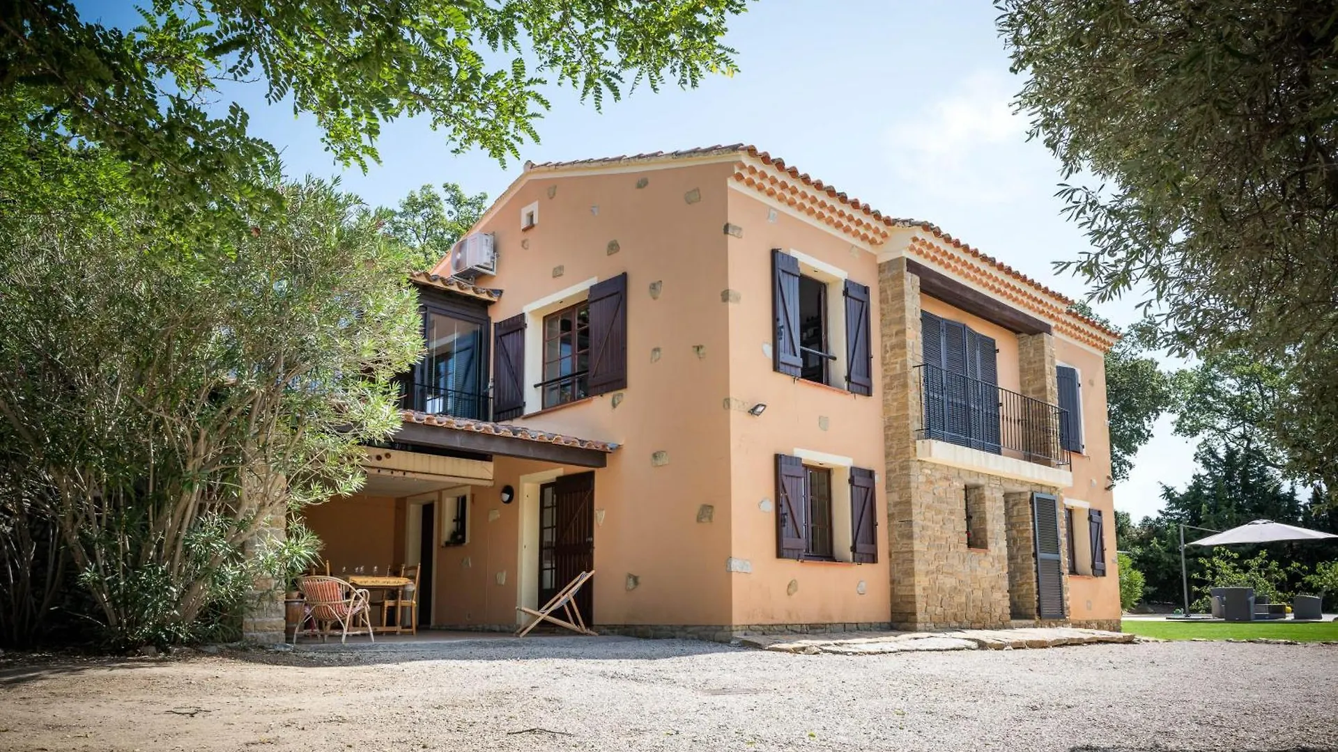 Villa Ma Cardaline Avec Piscine Et Vue Mer Avec 3 Chambres Pour 6 Personnes Classe 3 Etoiles Le Castellet